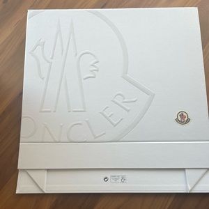 Moncler gift box